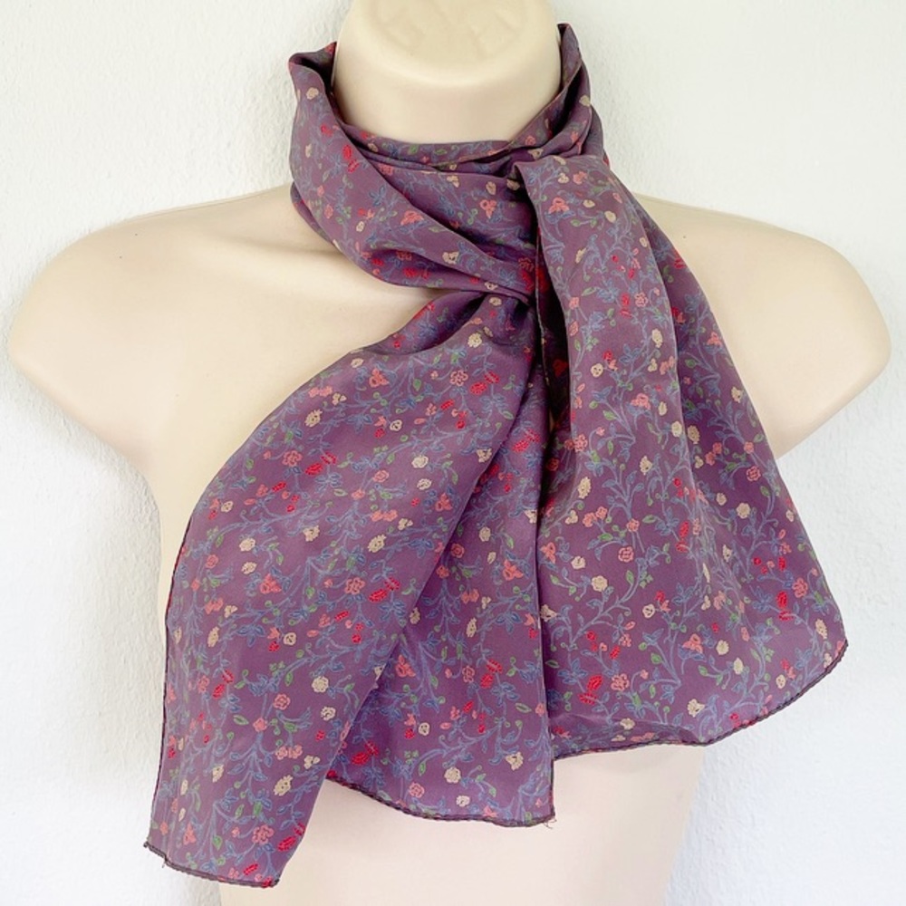 Vintage silk purple floral neck scarf